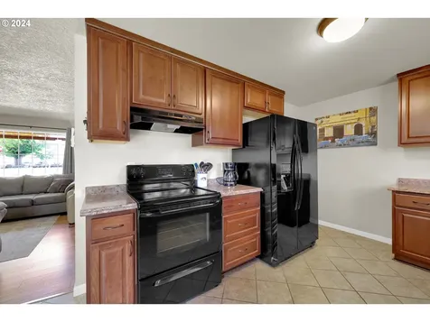 1730 S 4th Street Cottage Grove OR 97424