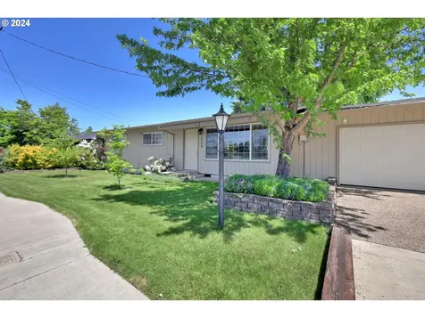 1730 S 4th Street Cottage Grove OR 97424