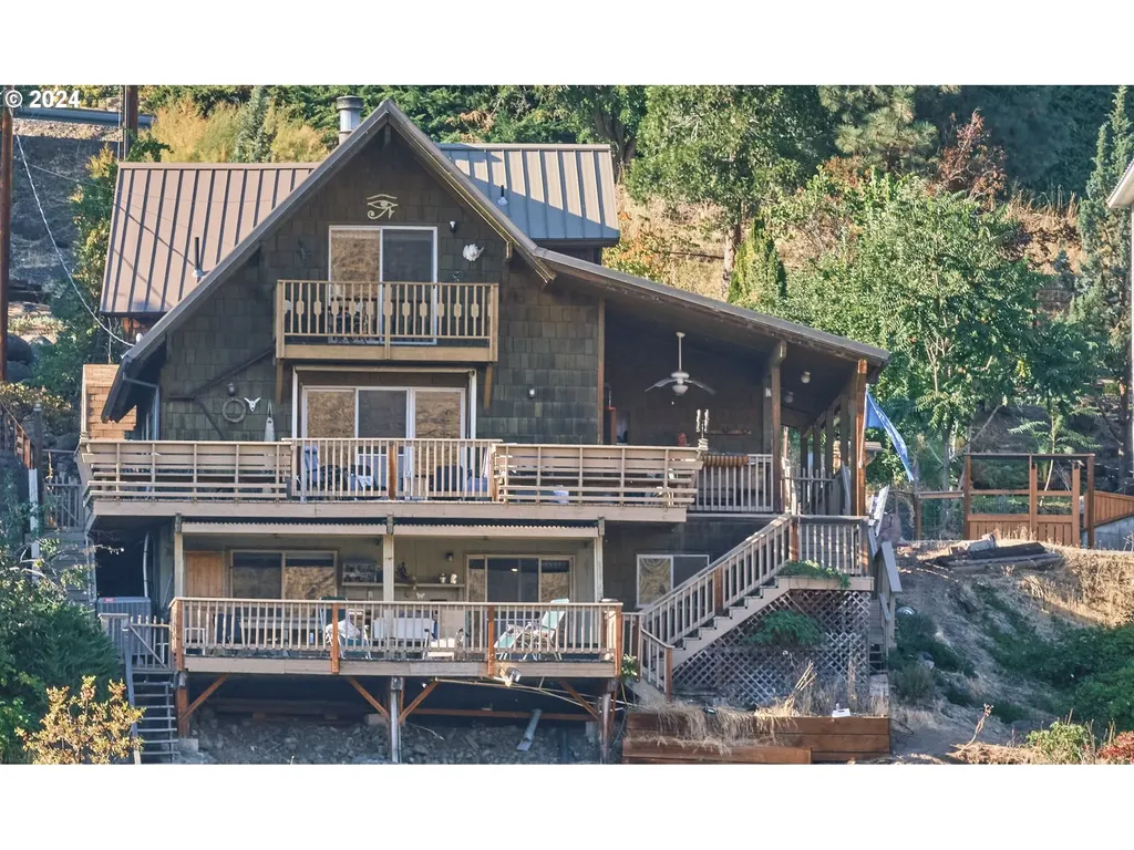 511 Elrod Avenue Maupin OR 97037
