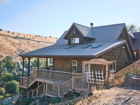 511 Elrod Avenue Maupin OR 97037