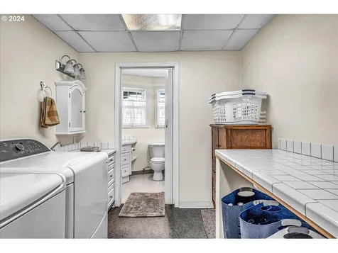 1850 8th Street Columbia City OR 97018