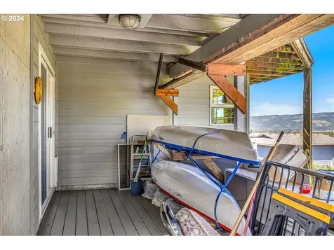1850 8th Street Columbia City OR 97018