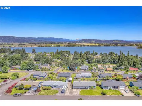 1850 8th Street Columbia City OR 97018