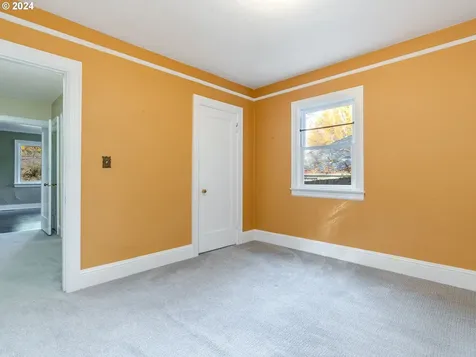 926 NE 67th Avenue Portland OR 97213
