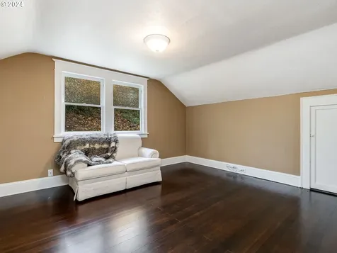 926 NE 67th Avenue Portland OR 97213