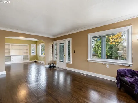 926 NE 67th Avenue Portland OR 97213