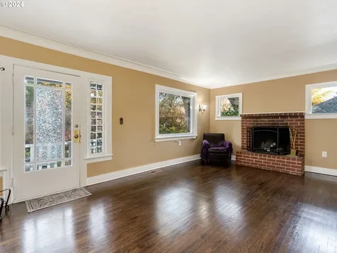 926 NE 67th Avenue Portland OR 97213