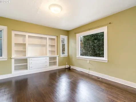 926 NE 67th Avenue Portland OR 97213