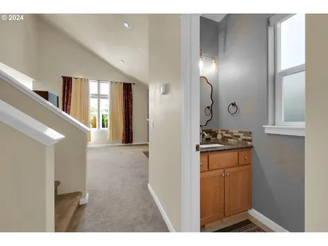 5530 King Arthur Court Eugene OR 97402