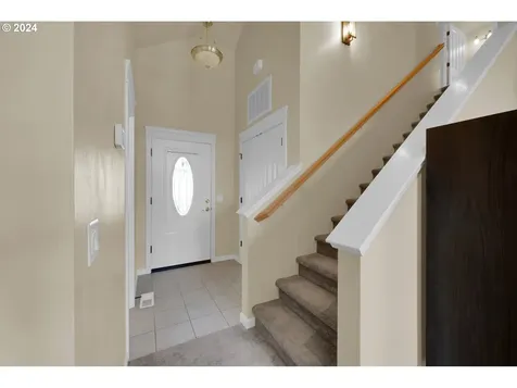 5530 King Arthur Court Eugene OR 97402