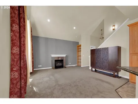 5530 King Arthur Court Eugene OR 97402