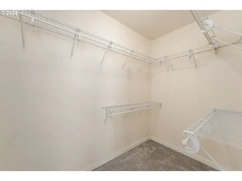 1791 Ne Rocky Drive Roseburg OR 97470