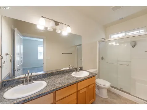 1791 Ne Rocky Drive Roseburg OR 97470