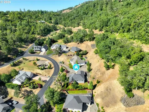 1791 Ne Rocky Drive Roseburg OR 97470