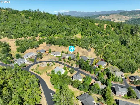 1791 Ne Rocky Drive Roseburg OR 97470