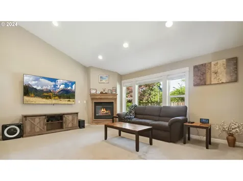16385 Front Avenue Oregon City OR 97045