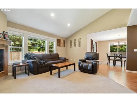 16385 Front Avenue Oregon City OR 97045
