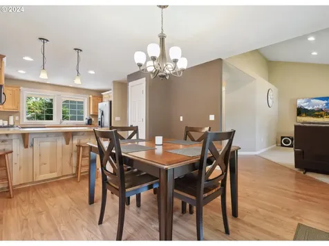 16385 Front Avenue Oregon City OR 97045