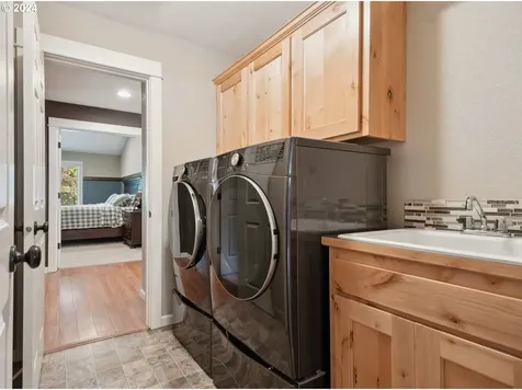 16385 Front Avenue Oregon City OR 97045