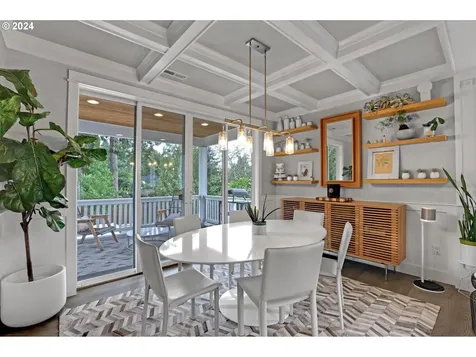 5325 Sw 50th Avenue Portland OR 97221