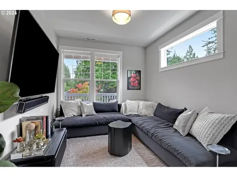 5325 Sw 50th Avenue Portland OR 97221