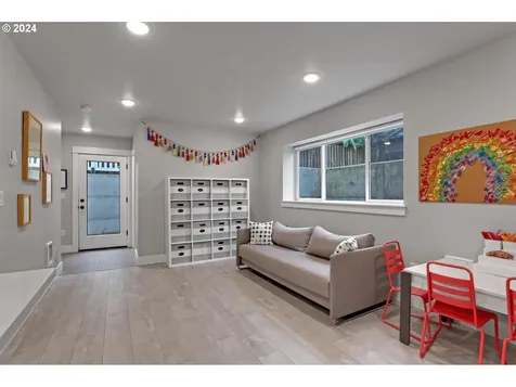 5325 Sw 50th Avenue Portland OR 97221