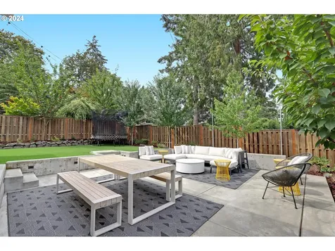 5325 Sw 50th Avenue Portland OR 97221