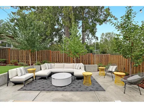 5325 Sw 50th Avenue Portland OR 97221