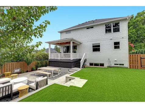 5325 Sw 50th Avenue Portland OR 97221