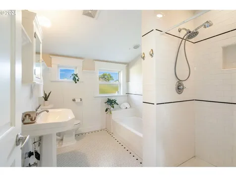 3626 Ne 63rd Avenue Portland OR 97213