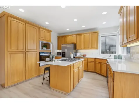 2616 Ne Nova Avenue Hillsboro OR 97124