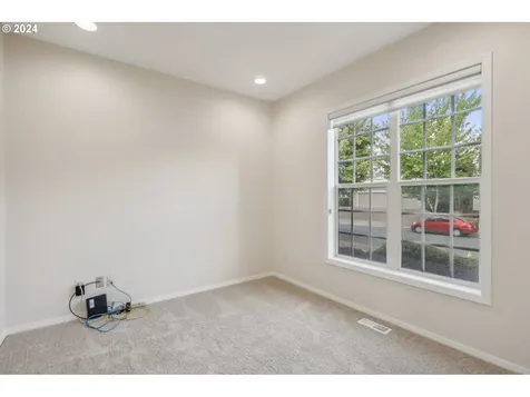 2616 Ne Nova Avenue Hillsboro OR 97124