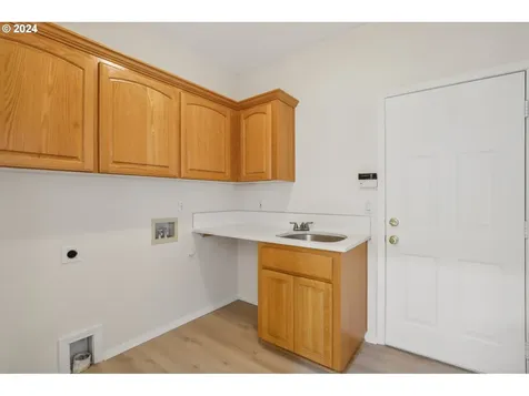 2616 Ne Nova Avenue Hillsboro OR 97124