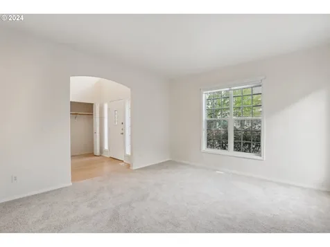 2616 Ne Nova Avenue Hillsboro OR 97124