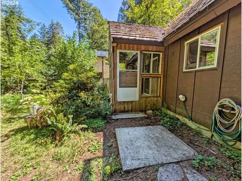 64863 E Lupine Drive Rhododendron OR 97049