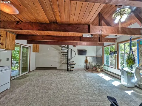 64863 E Lupine Drive Rhododendron OR 97049