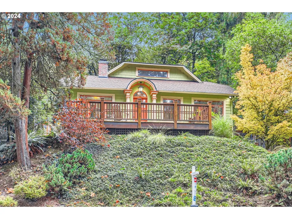 1925 SW Broadway Drive Portland OR 97201