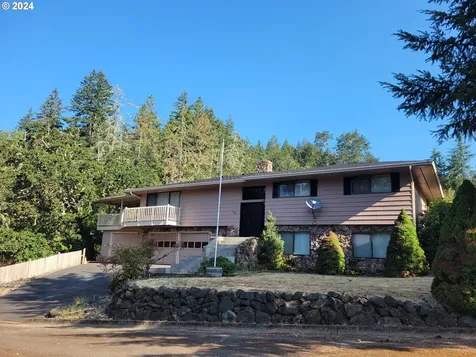 701 Tanglewood Street Sutherlin OR 97479