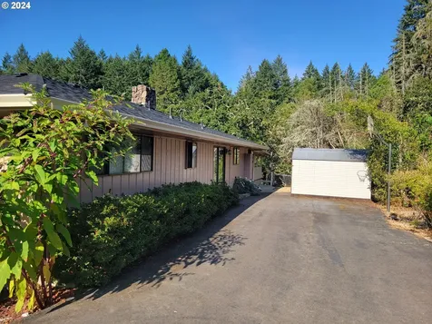701 Tanglewood Street Sutherlin OR 97479