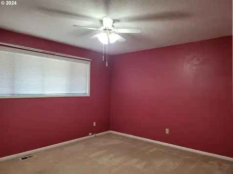 701 Tanglewood Street Sutherlin OR 97479