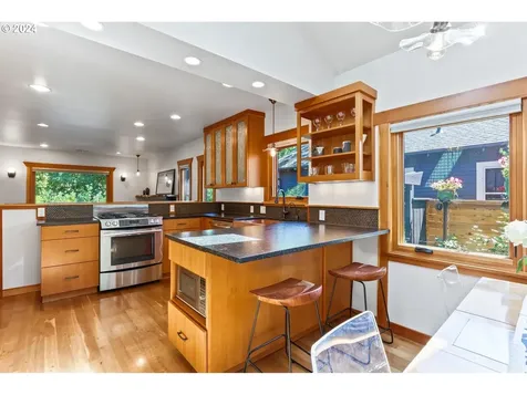 7105 Se 22nd Avenue Portland OR 97202