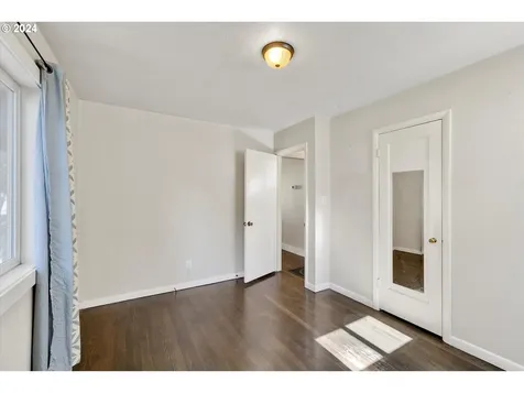 362 SW Oak Street Willamina OR 97396