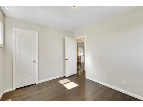 362 SW Oak Street Willamina OR 97396