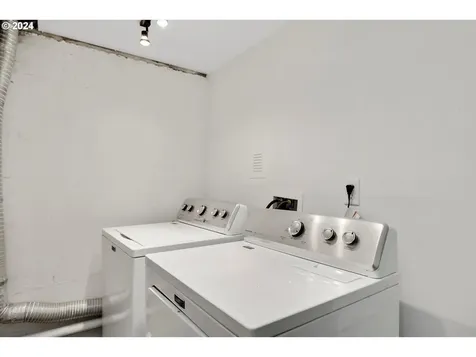 362 SW Oak Street Willamina OR 97396