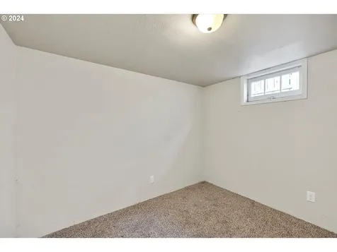 362 SW Oak Street Willamina OR 97396