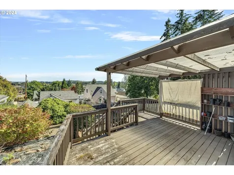 362 SW Oak Street Willamina OR 97396