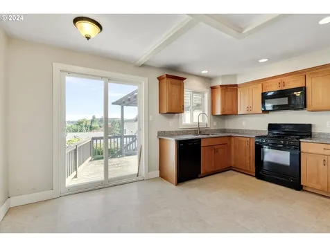 362 SW Oak Street Willamina OR 97396