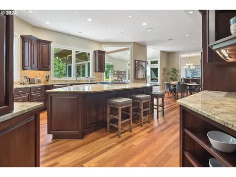 18034 Skyland Circle Lake Oswego OR 97034