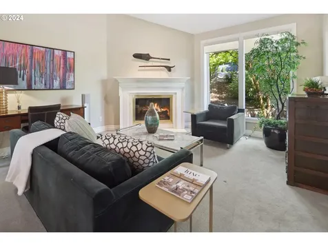 18034 Skyland Circle Lake Oswego OR 97034