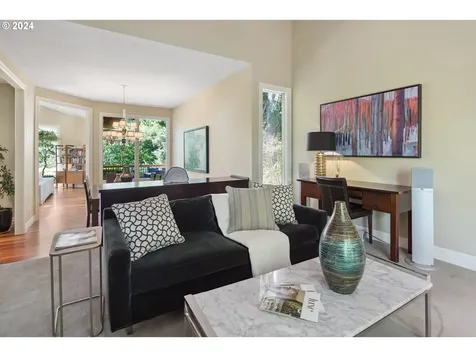 18034 Skyland Circle Lake Oswego OR 97034